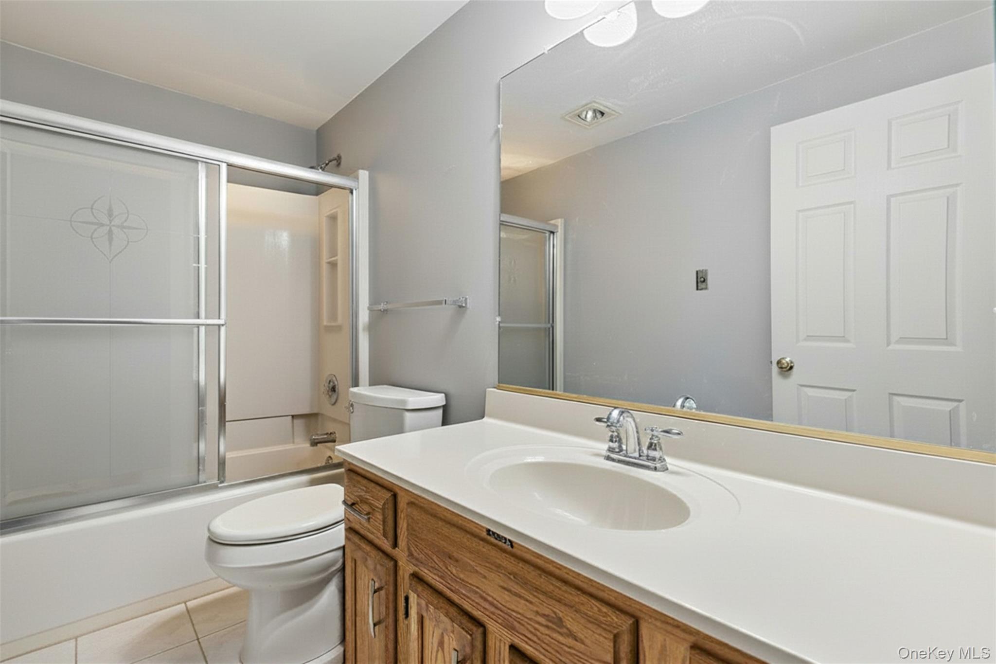 21 Foreston Circle, Manorville, NY 11949