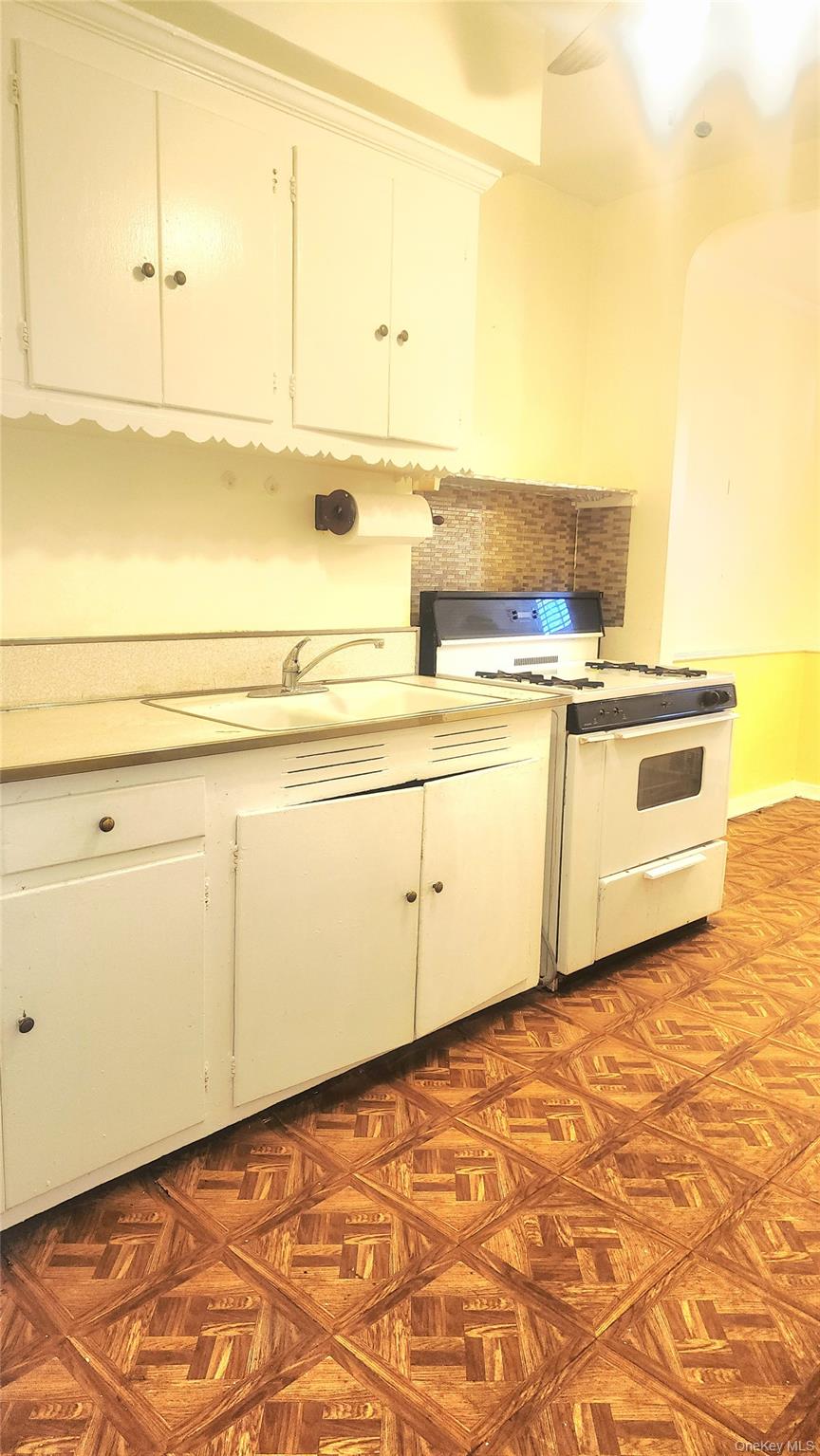 664 Remsen Avenue, Brooklyn, NY 11236