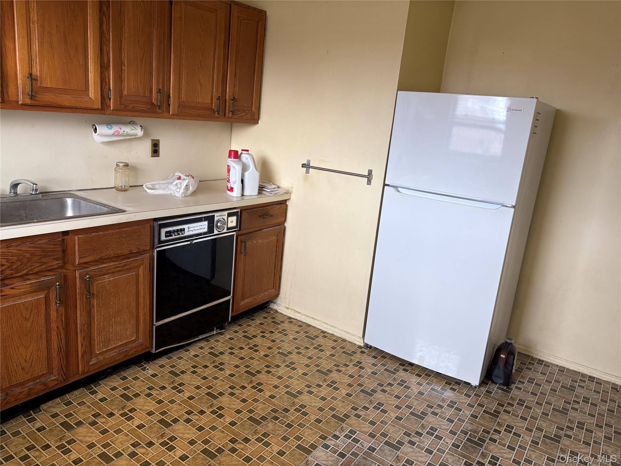 74-81 220th Street # 2, Bayside, NY 11364