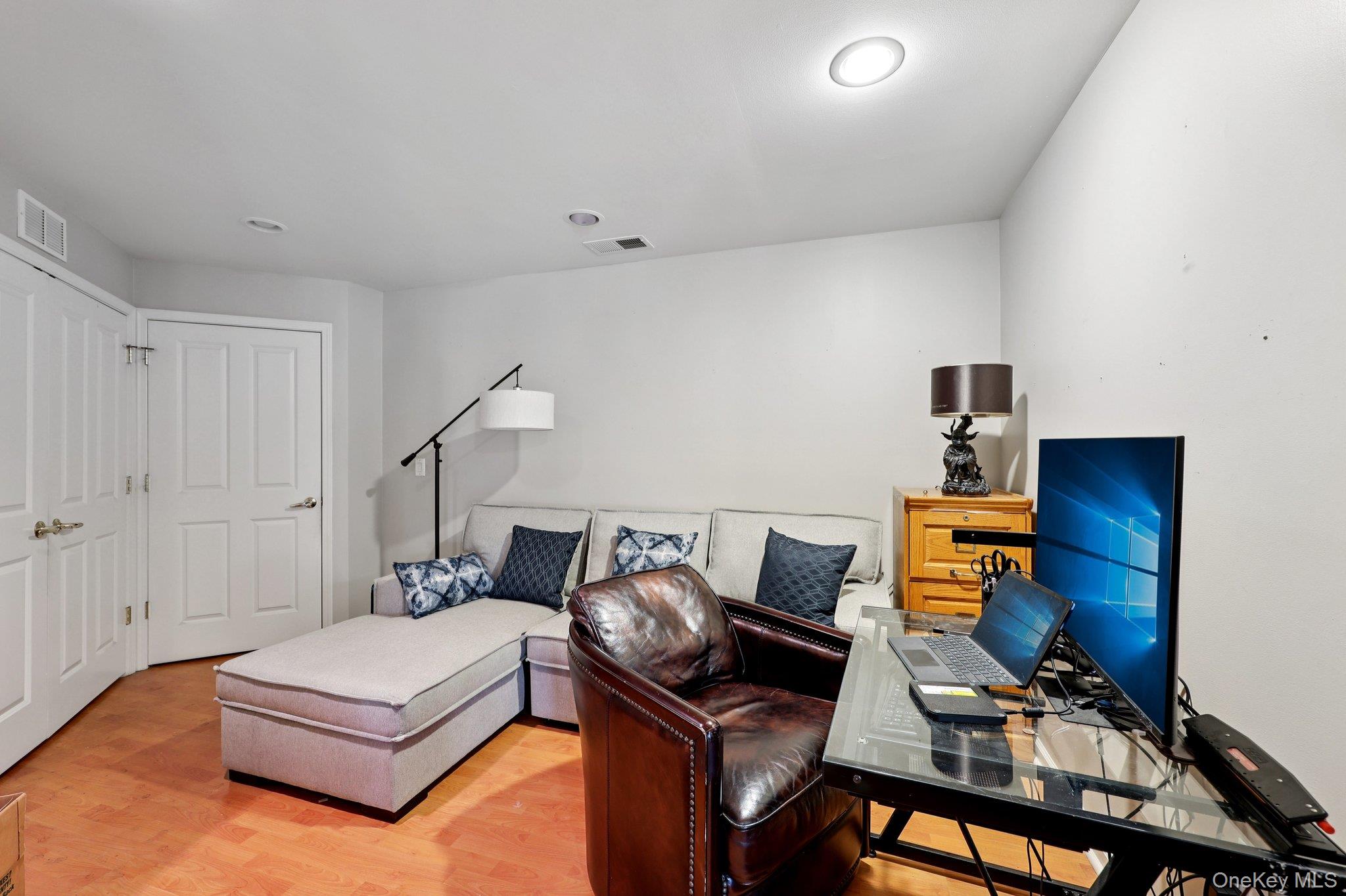 1220 Round Pointe Drive, Haverstraw, NY 10927