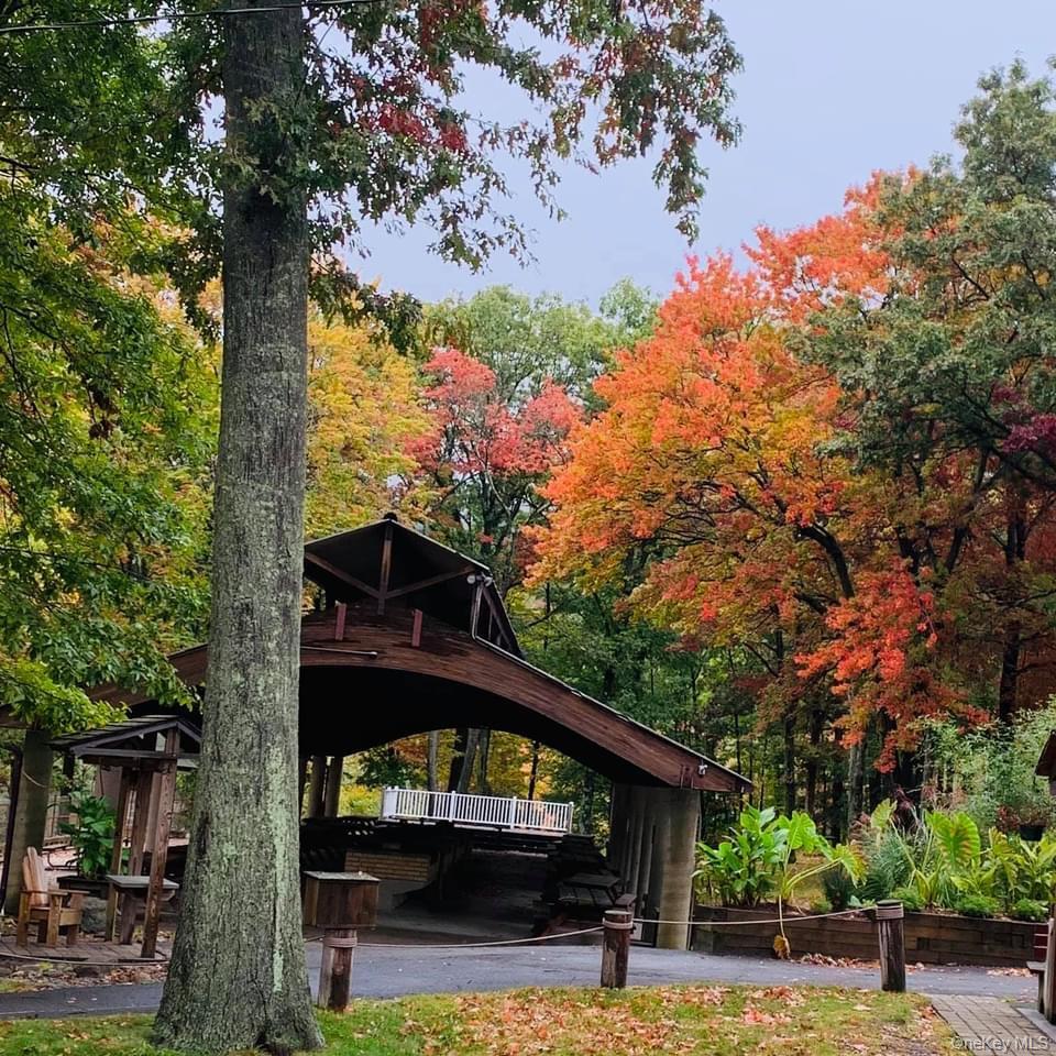 4 Aspen Court, Highland Mills, NY 10930