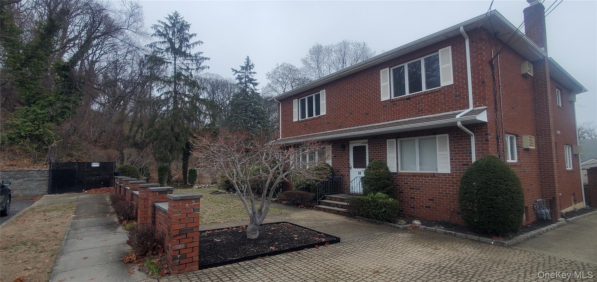 68 Kirkwood Road, Port Washington, NY 11050