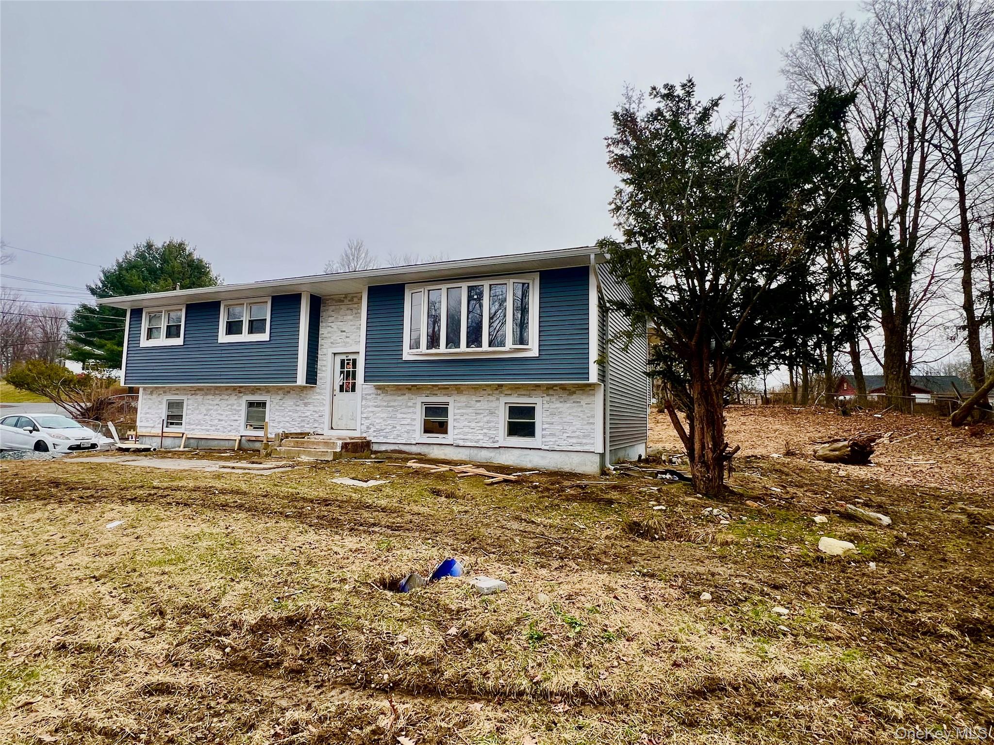 37 California Drive, Middletown, NY 10940