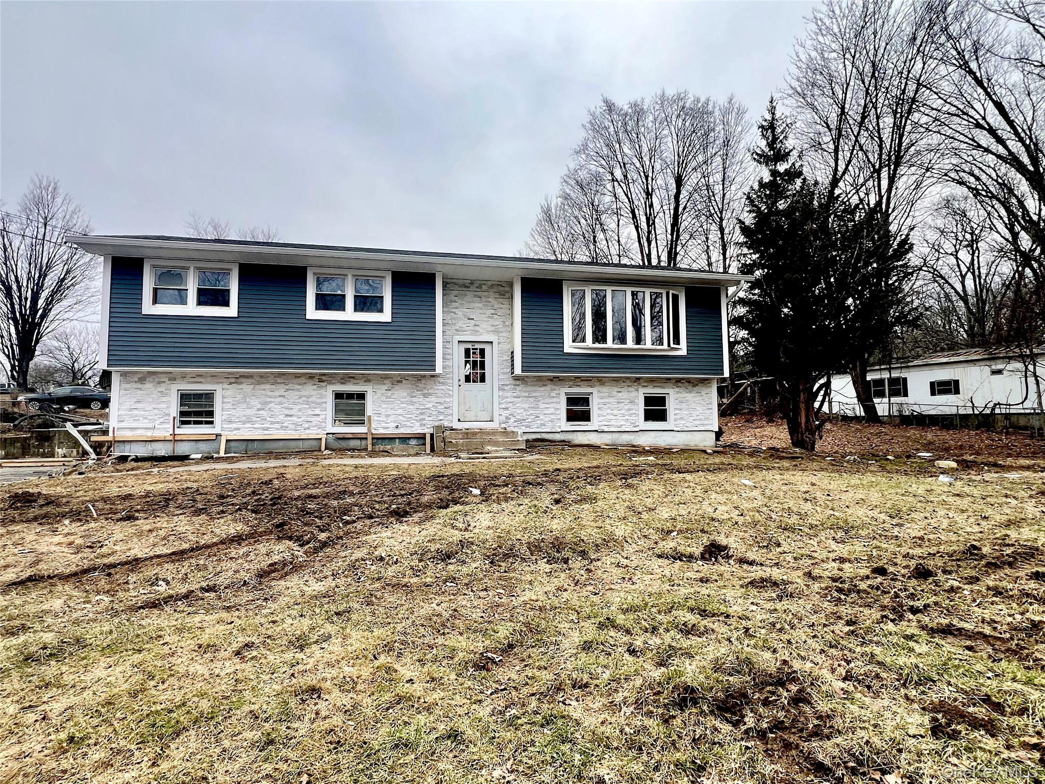 37 California Drive, Middletown, NY 10940