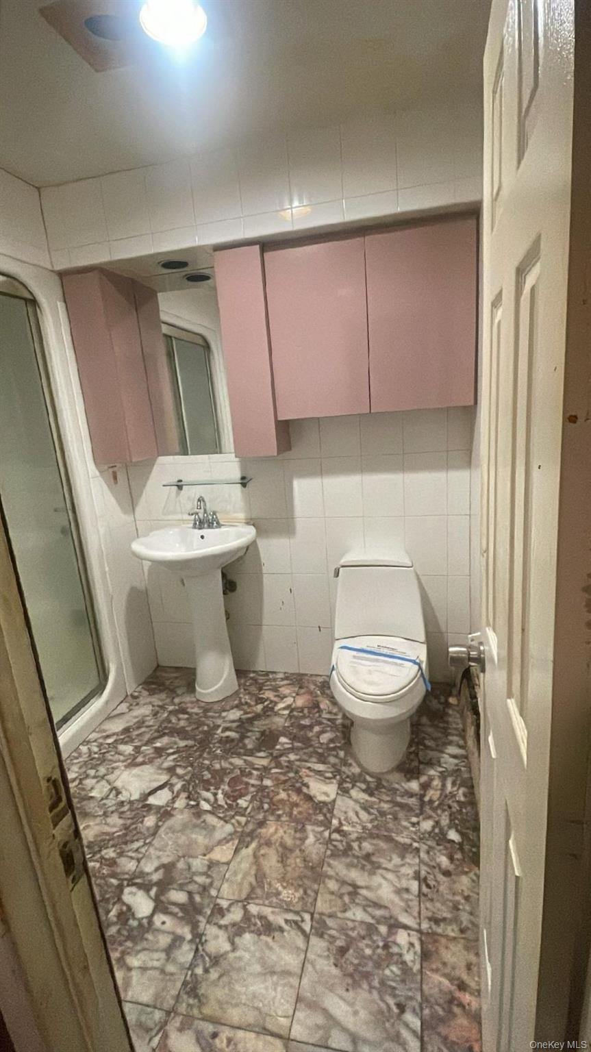 2794 Lincoln Boulevard, Merrick, NY 11566