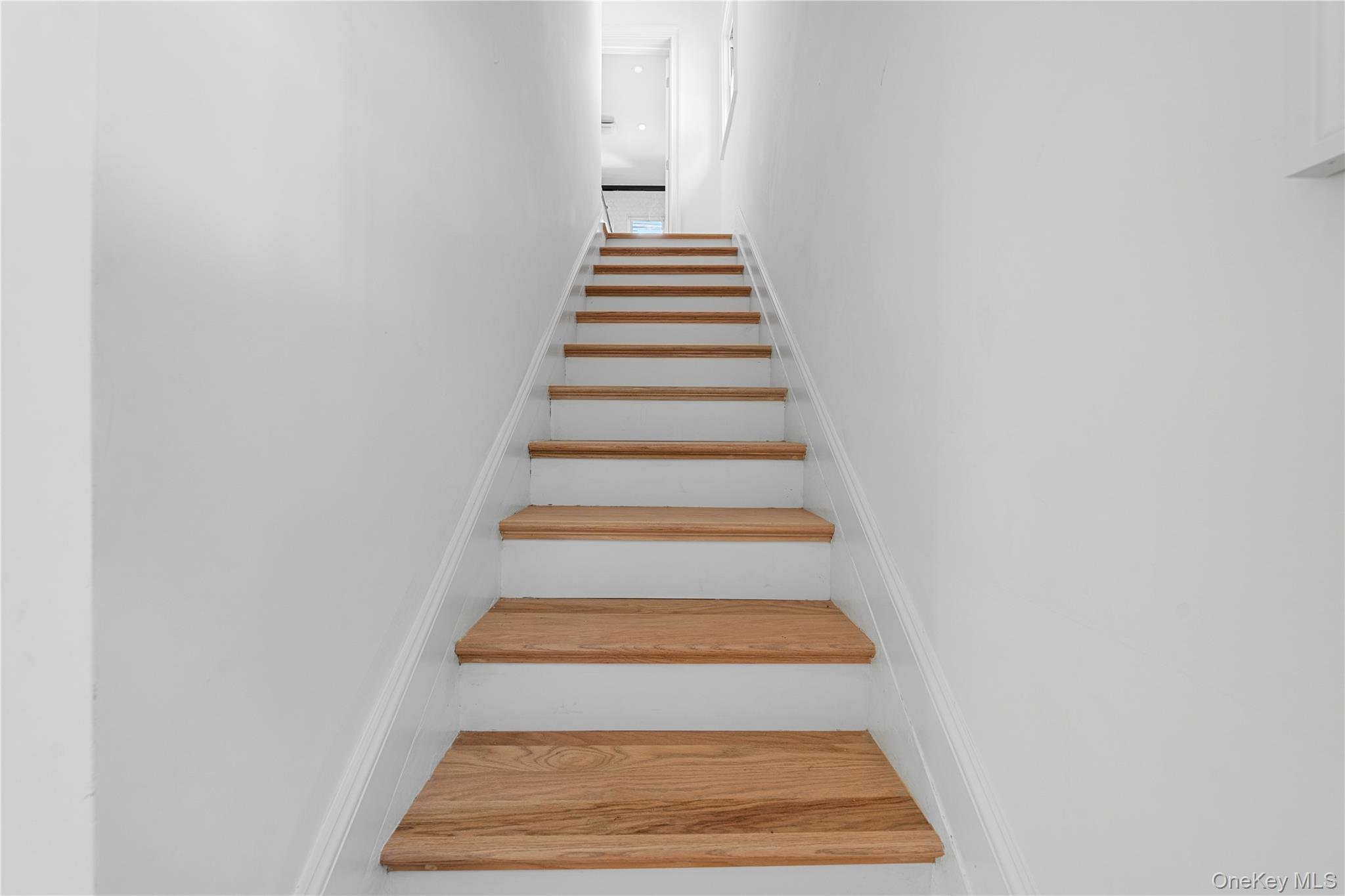 87 Parsons Drive, Hempstead, NY 11550