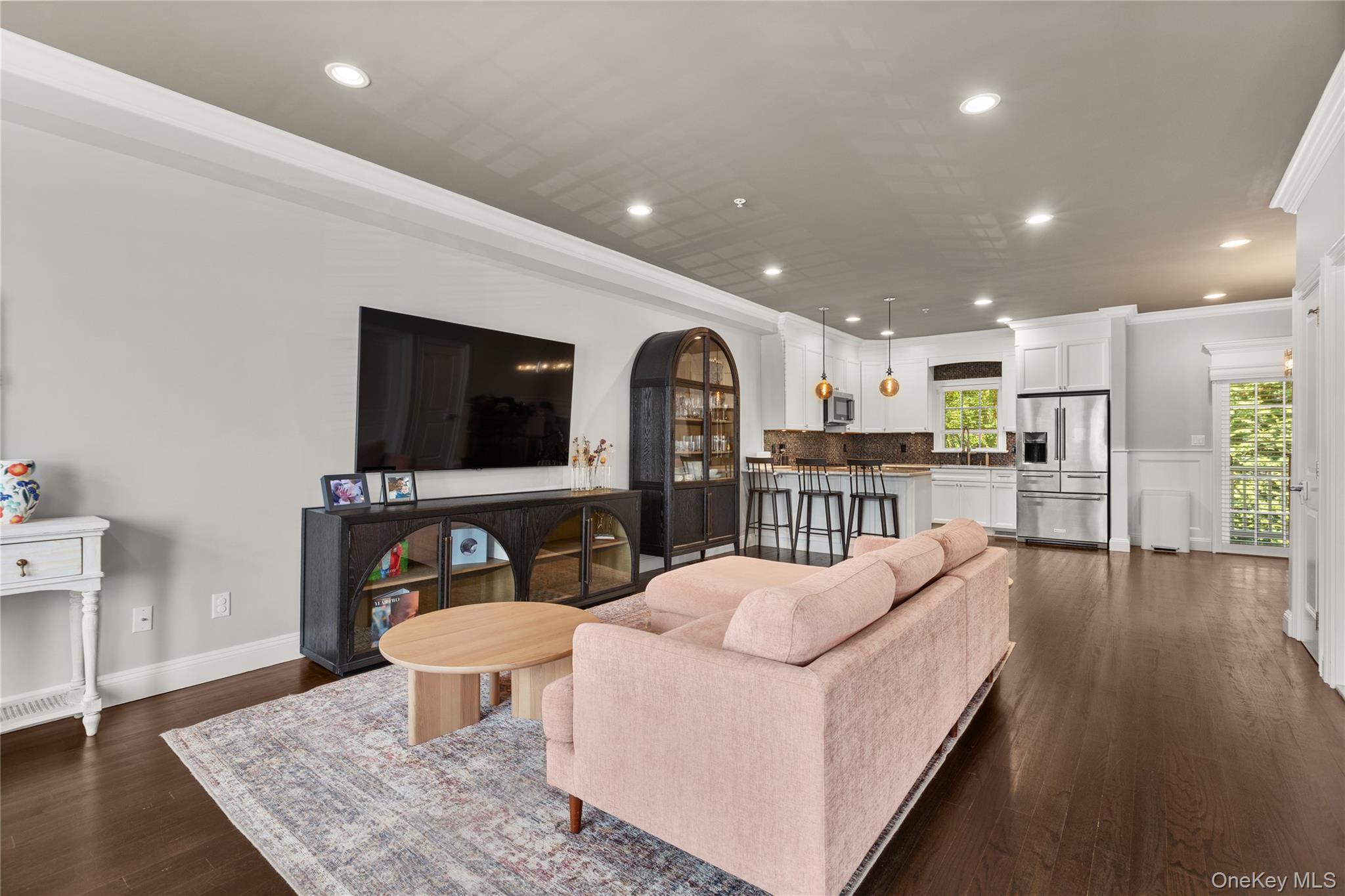 5 Rosebud Lane, Babylon, NY 11702