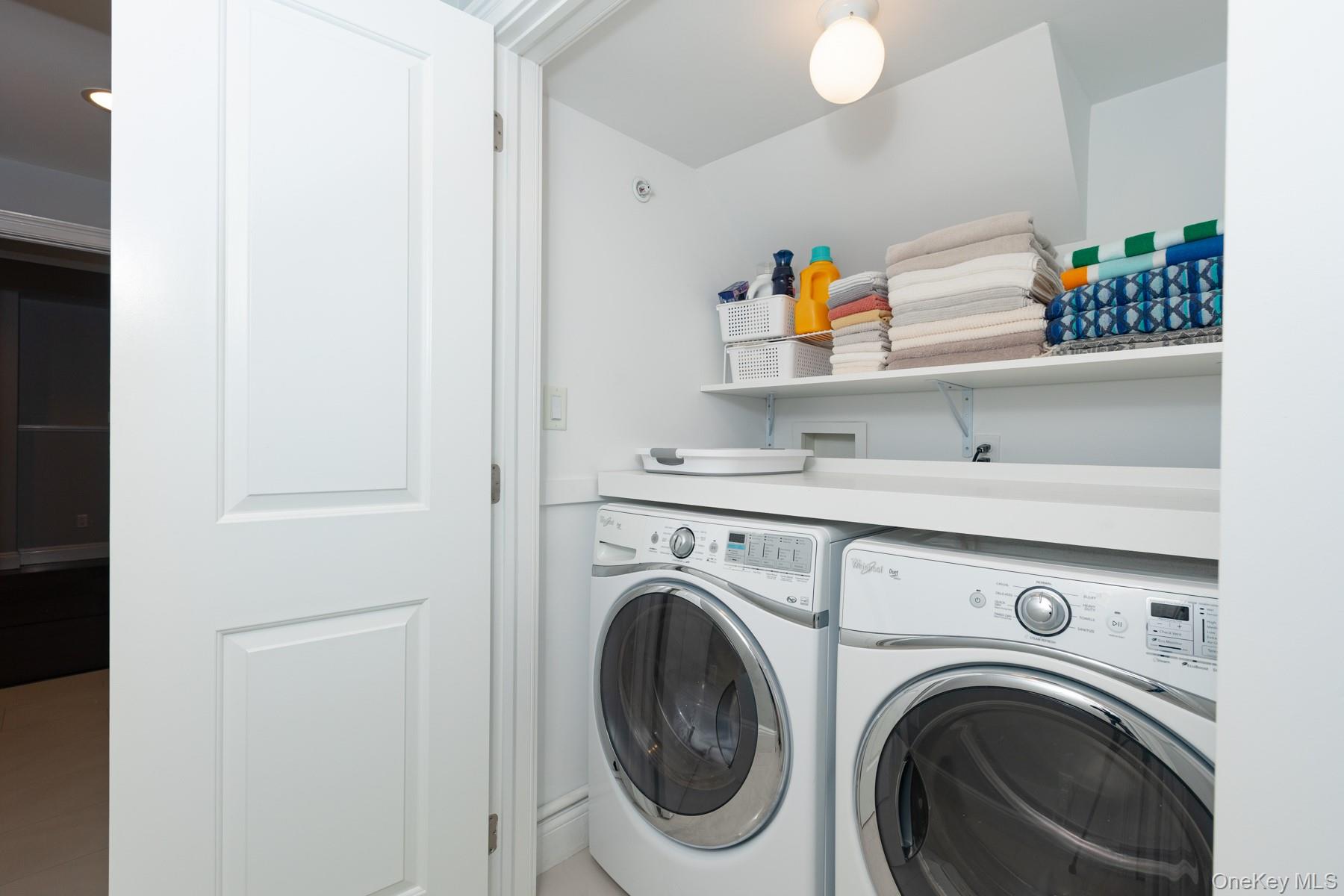 5 Rosebud Lane, Babylon, NY 11702