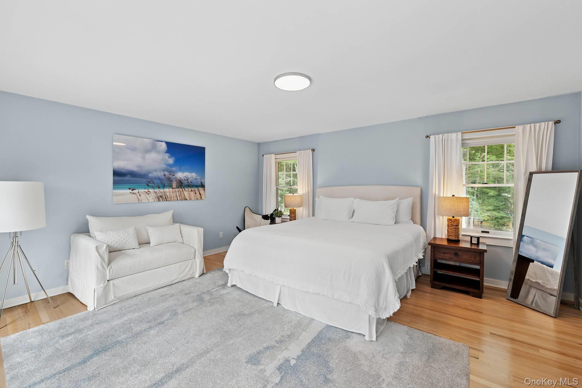 5 Spread Oak Lane, East Hampton, NY 11937