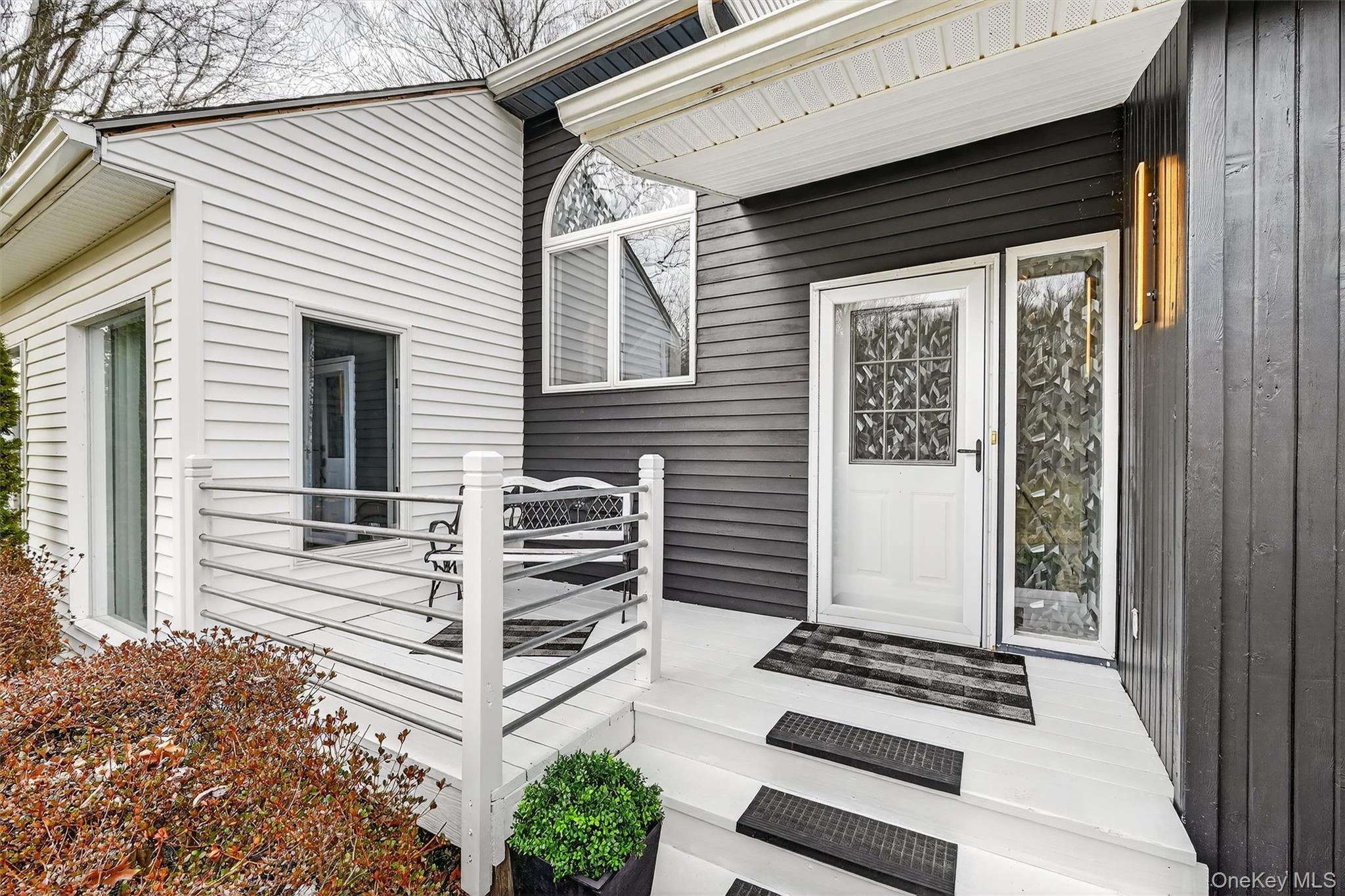 385 Route 284, Westtown, NY 10998