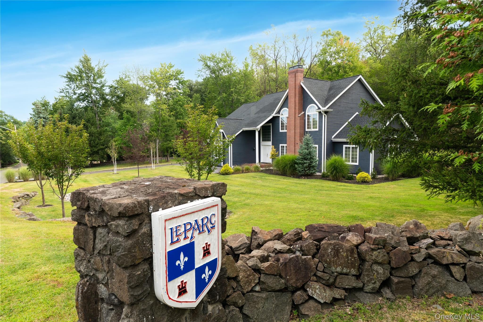 27 Valenza Lane, Blauvelt, NY 10913