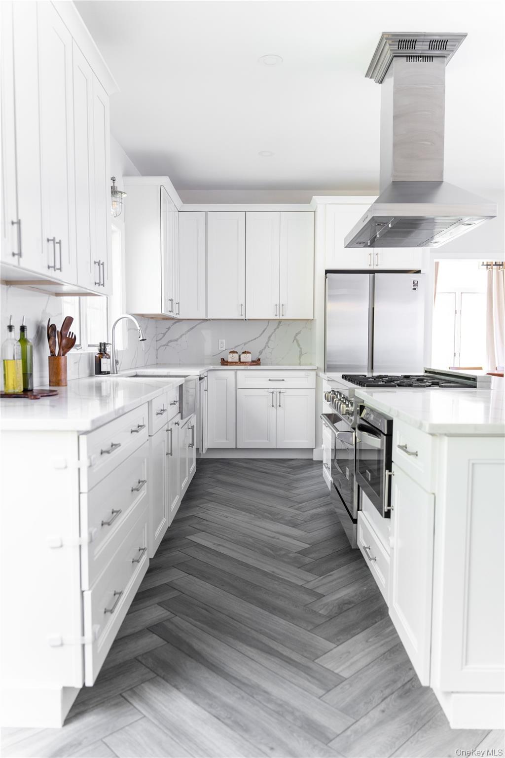 27 Valenza Lane, Blauvelt, NY 10913