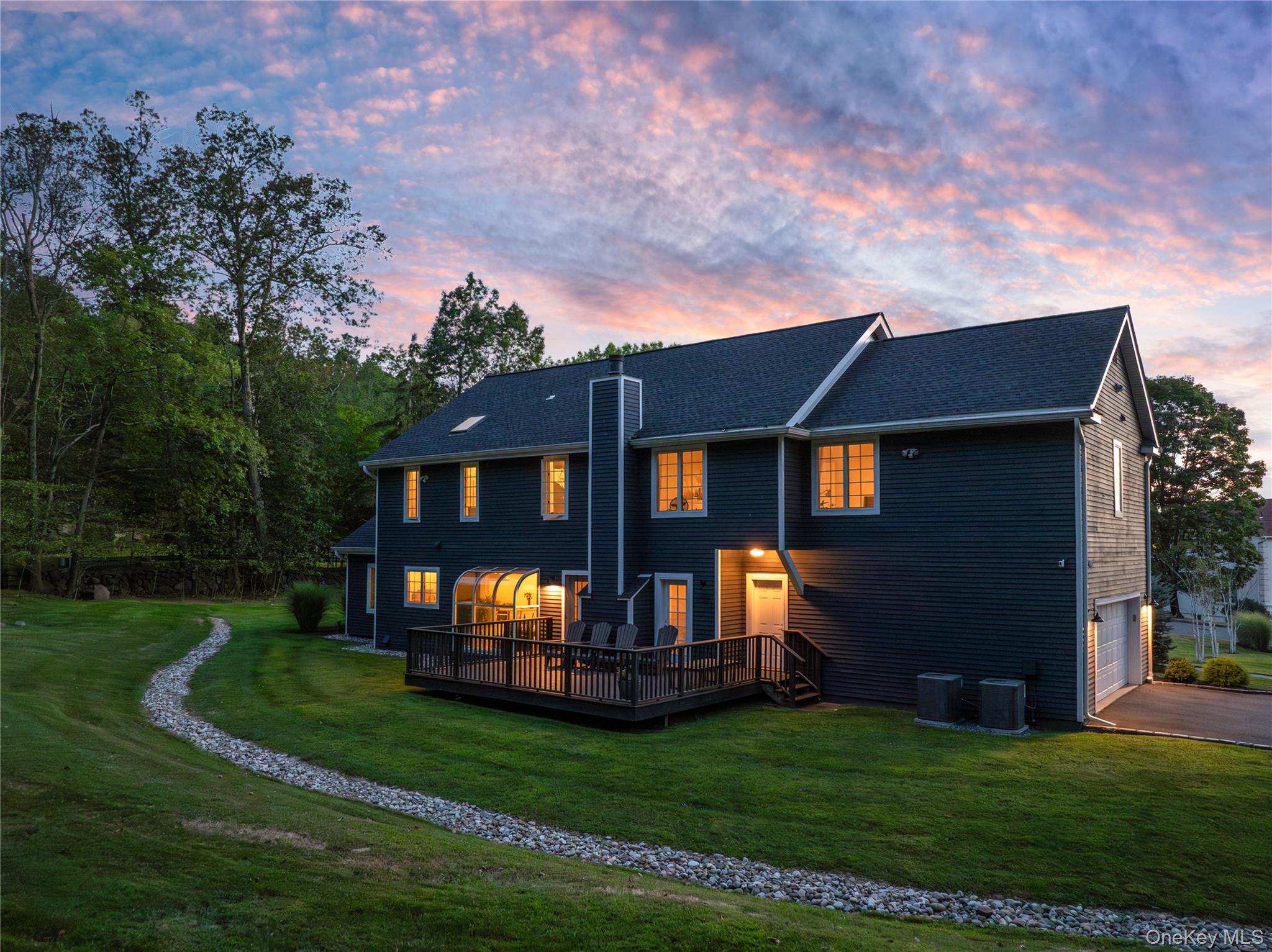 27 Valenza Lane, Blauvelt, NY 10913