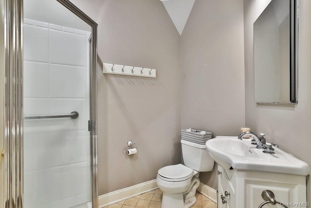 8 Caruso Place, Armonk, NY 10504