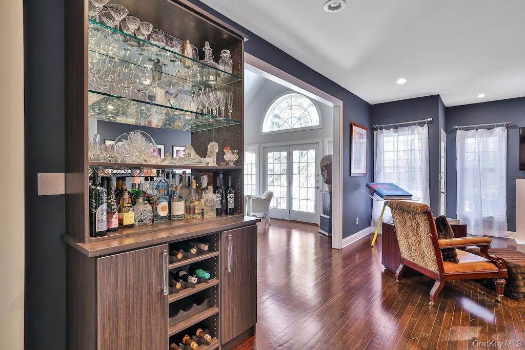 8 Caruso Place, Armonk, NY 10504