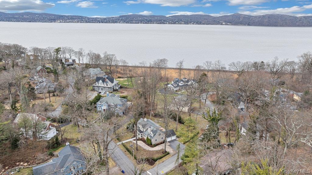 34 Hemlock Drive, Sleepy Hollow, NY 10591