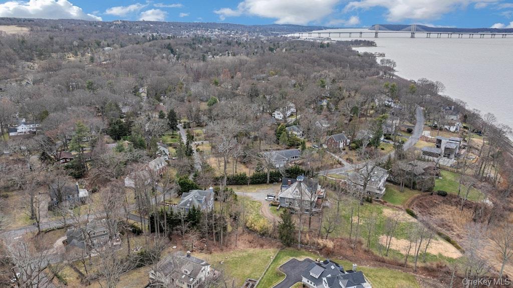 34 Hemlock Drive, Sleepy Hollow, NY 10591