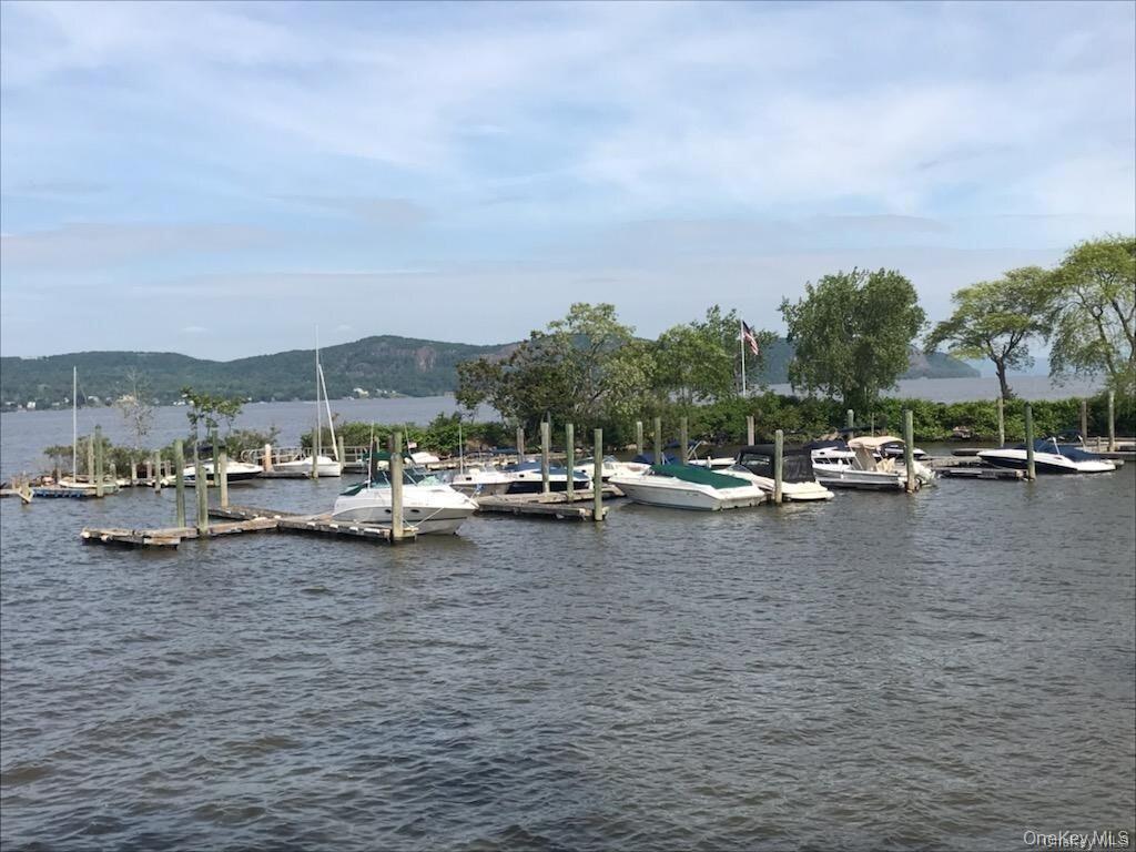 34 Hemlock Drive, Sleepy Hollow, NY 10591