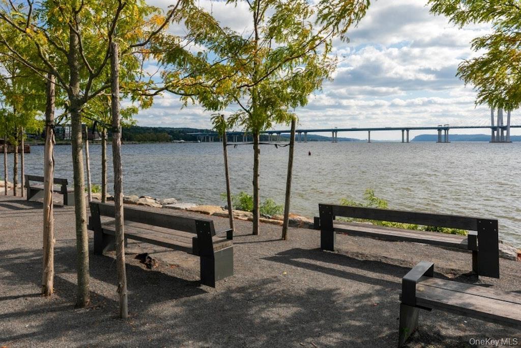 34 Hemlock Drive, Sleepy Hollow, NY 10591