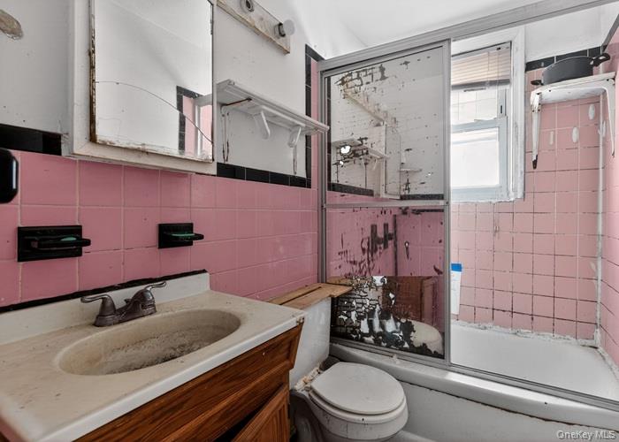 271 Ivy Street, West Hempstead, NY 11552