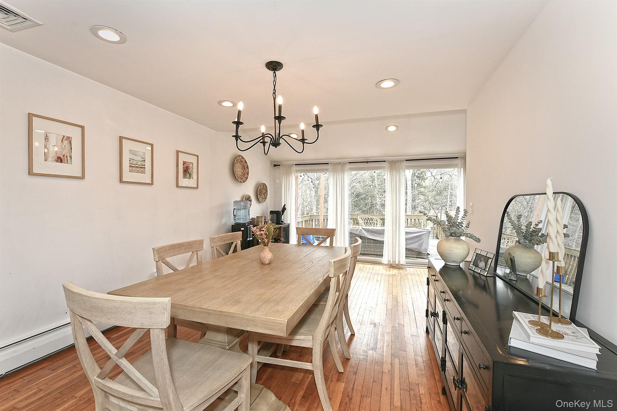 8 Sherwood Drive, Huntington, NY 11743