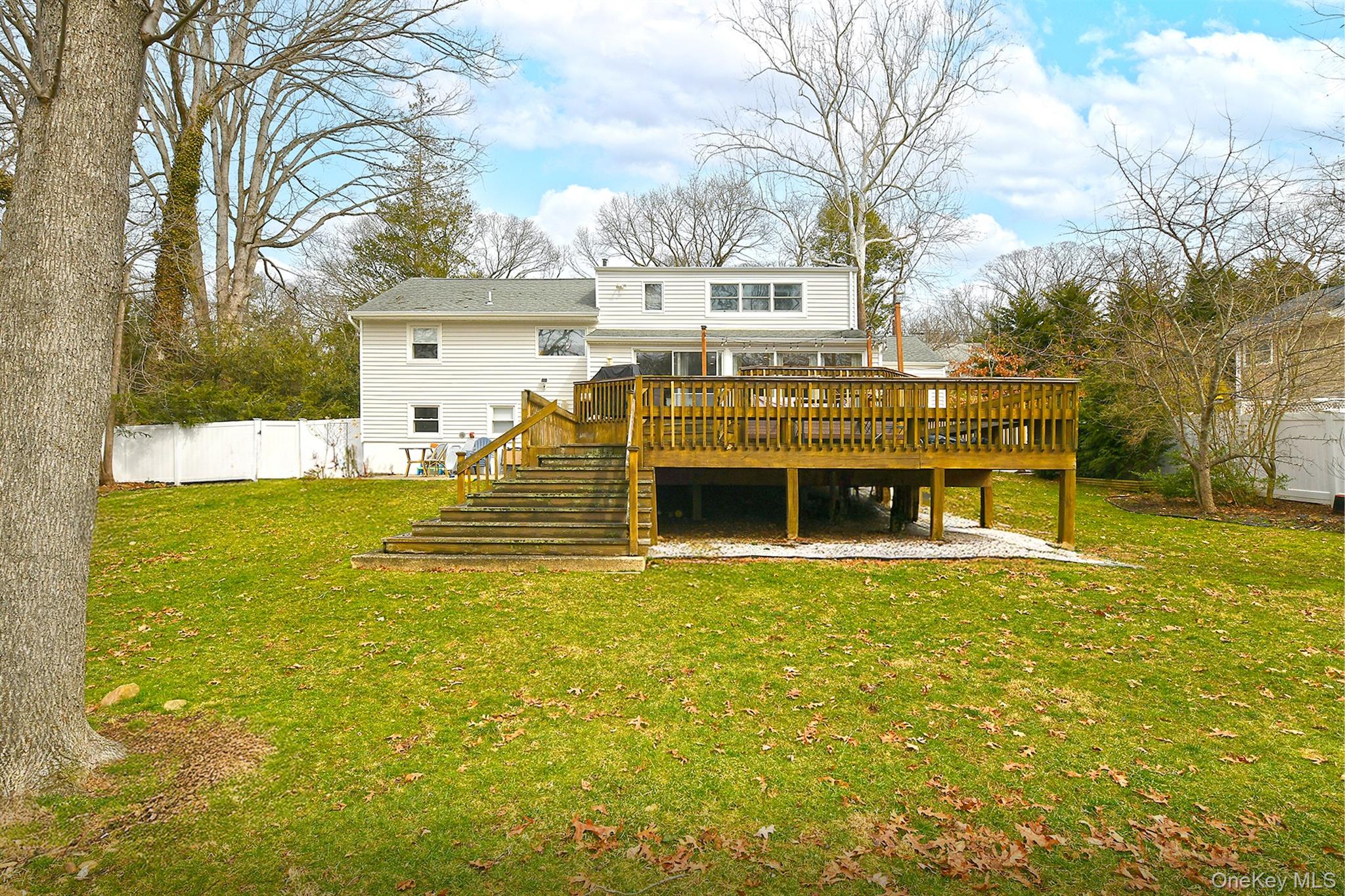 8 Sherwood Drive, Huntington, NY 11743