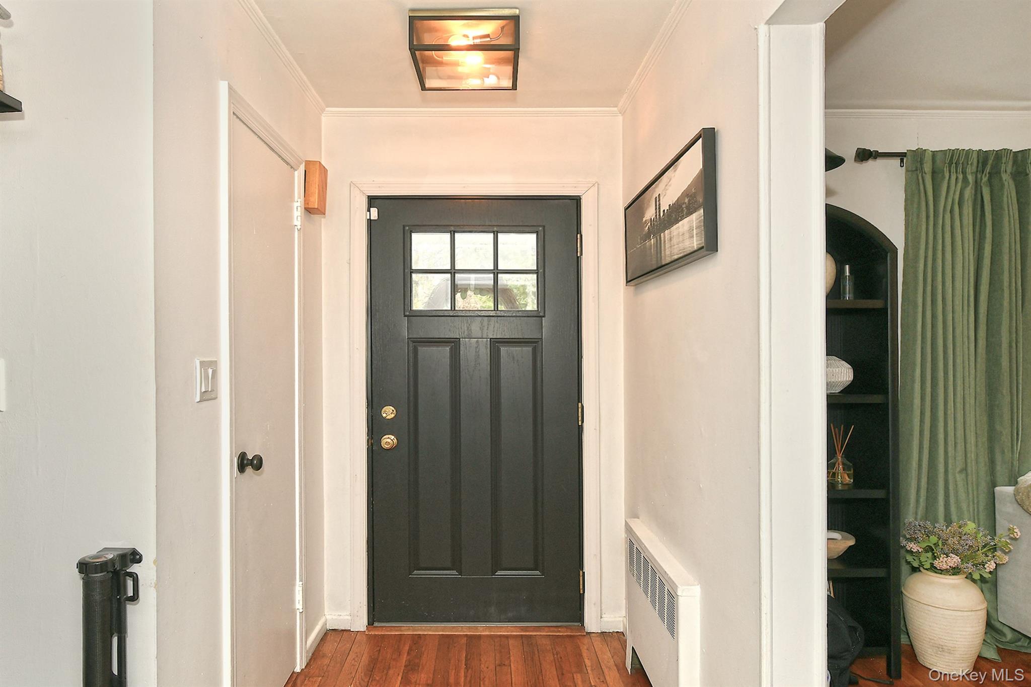 8 Sherwood Drive, Huntington, NY 11743