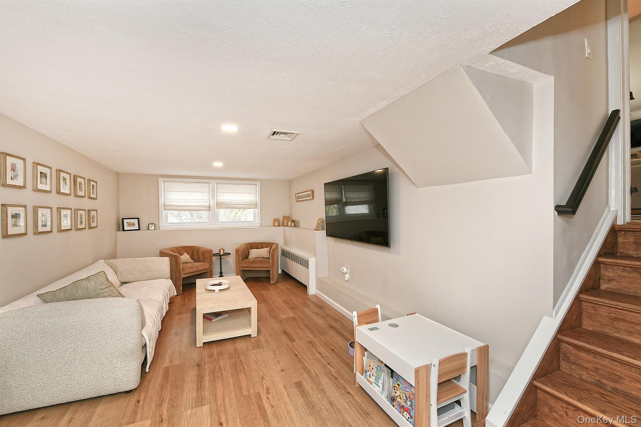 8 Sherwood Drive, Huntington, NY 11743