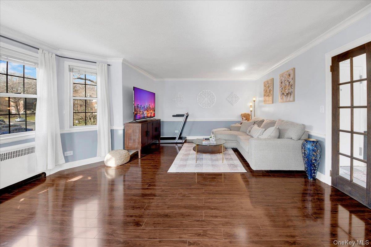 3 Sentry Place # 2A, Scarsdale, NY 10583