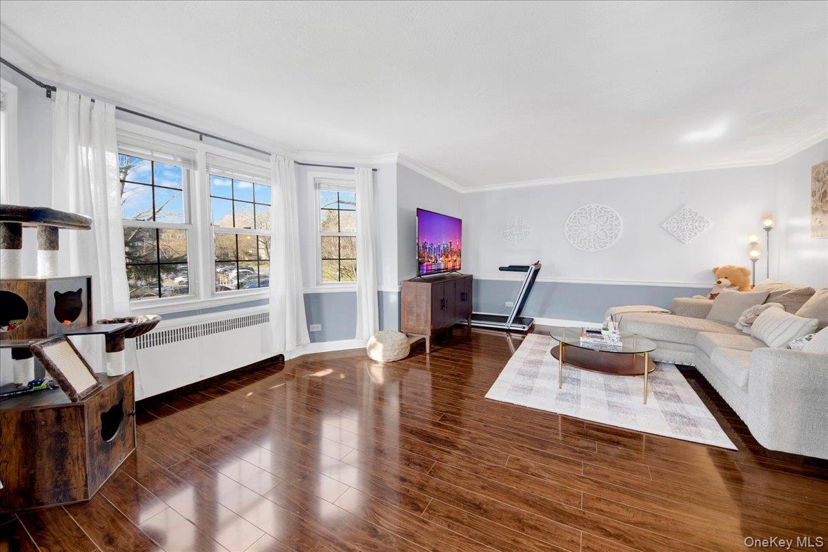 3 Sentry Place # 2A, Scarsdale, NY 10583