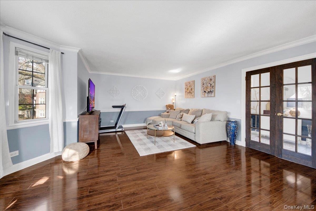 3 Sentry Place # 2A, Scarsdale, NY 10583