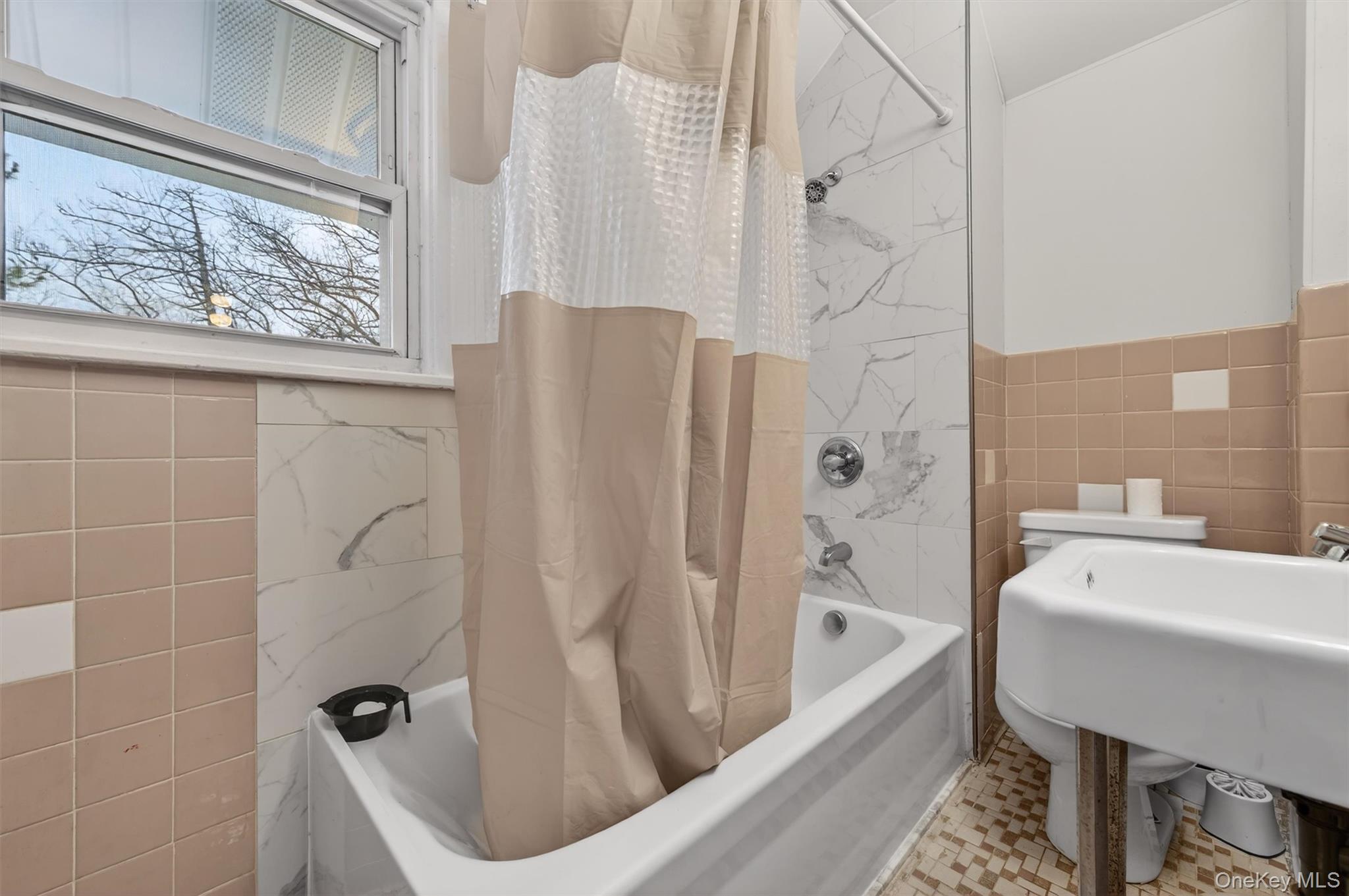 29 Lafayette Avenue, Middletown, NY 10940