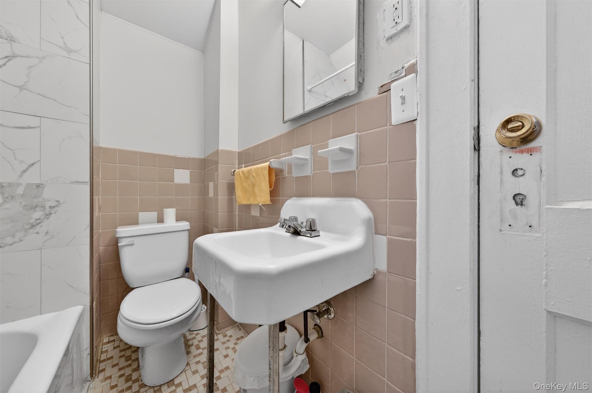 29 Lafayette Avenue, Middletown, NY 10940