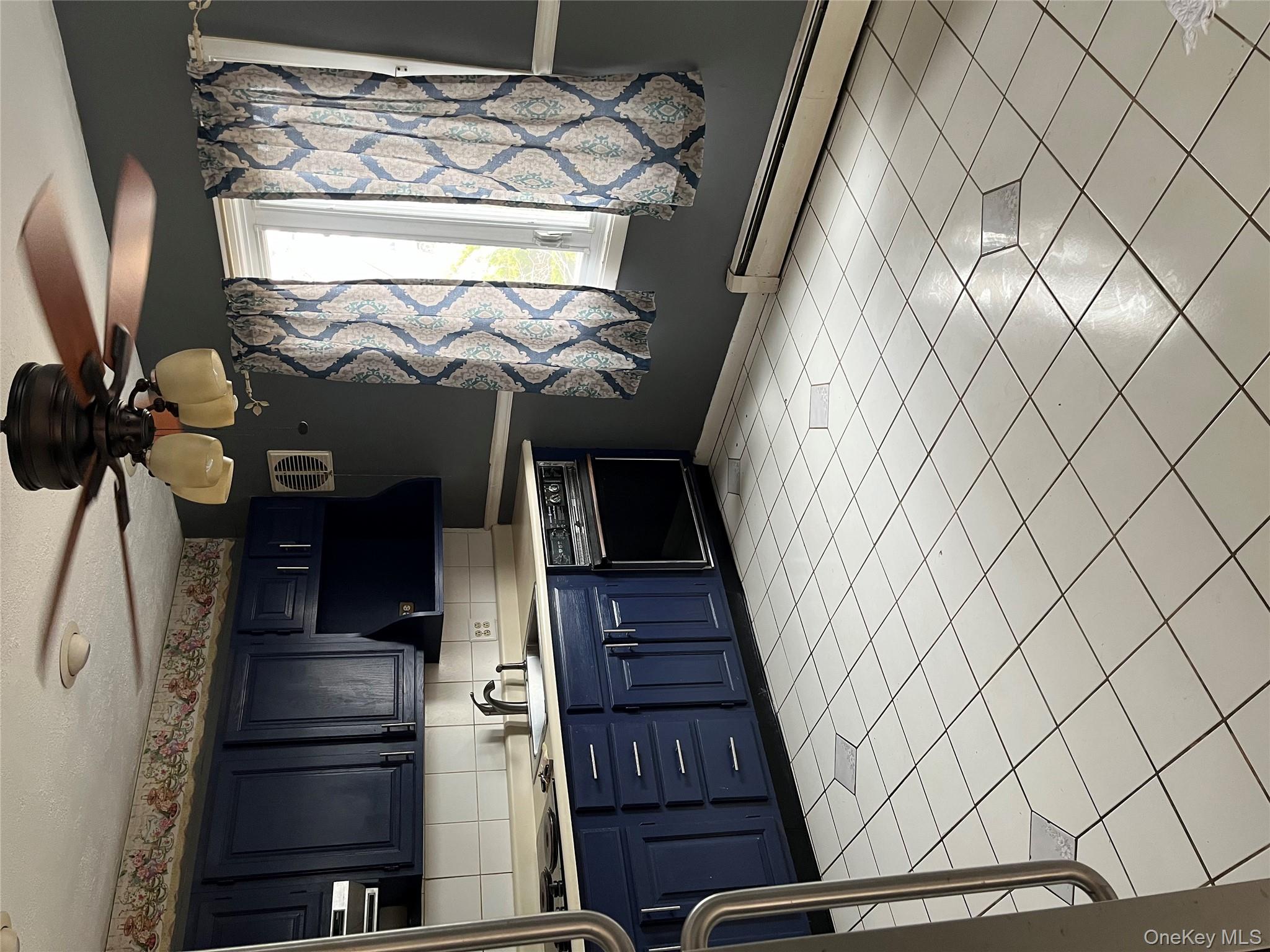 54 Ramble Lane, Levittown, NY 11756