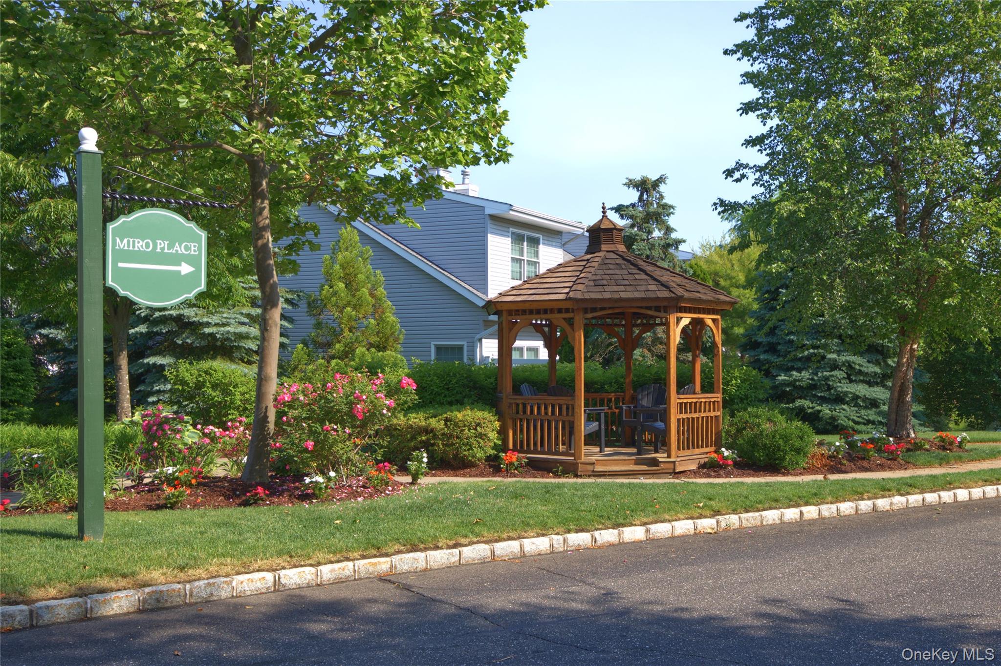 145 Pond View Drive, Port Washington, NY 11050