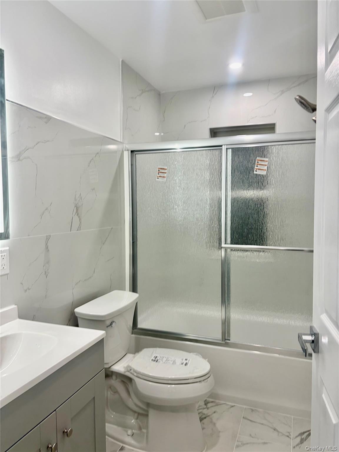 15 Potamac St., Yonkers, NY 10710