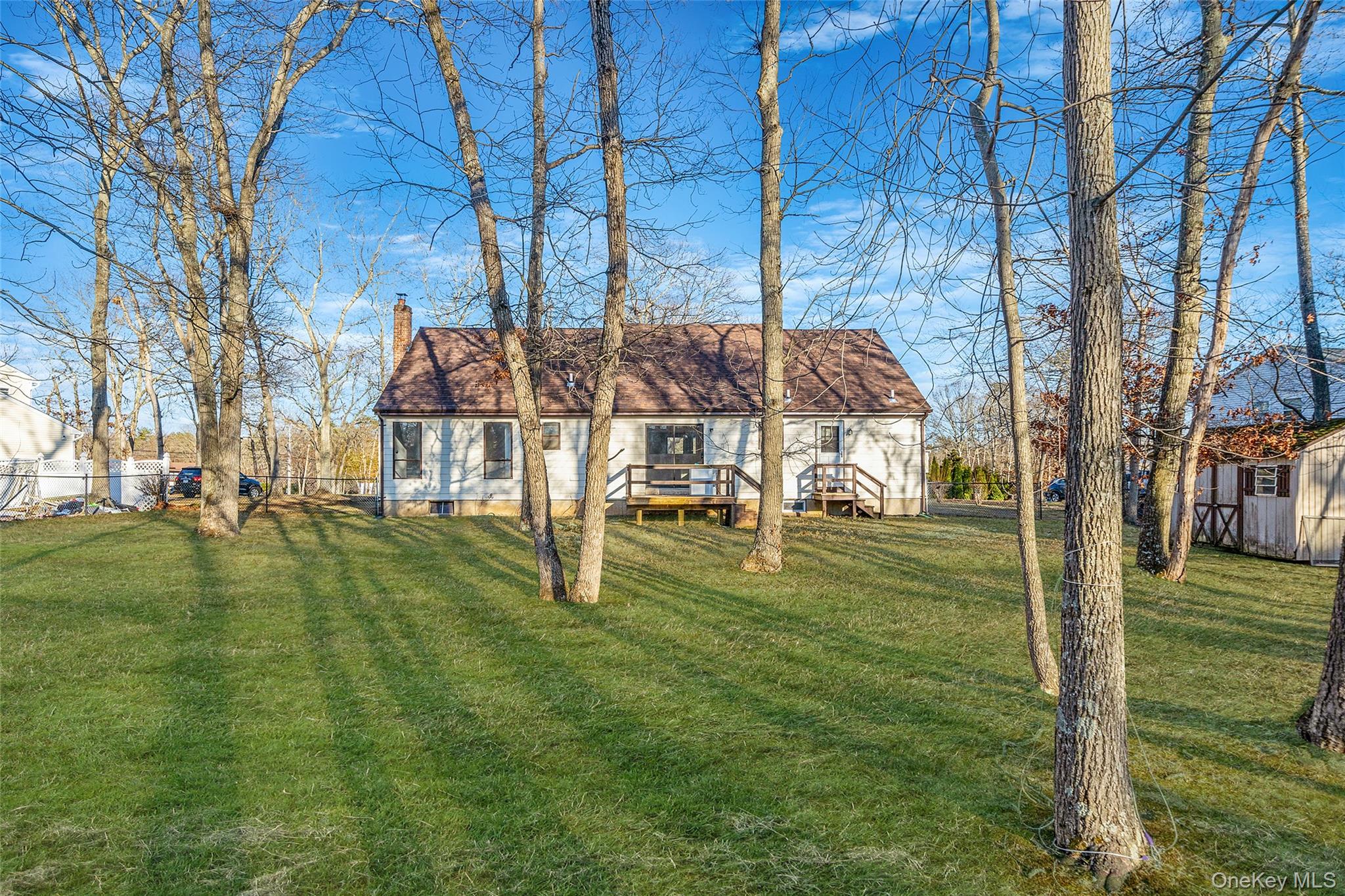 4 Rainbow Court, Middle Island, NY 11953