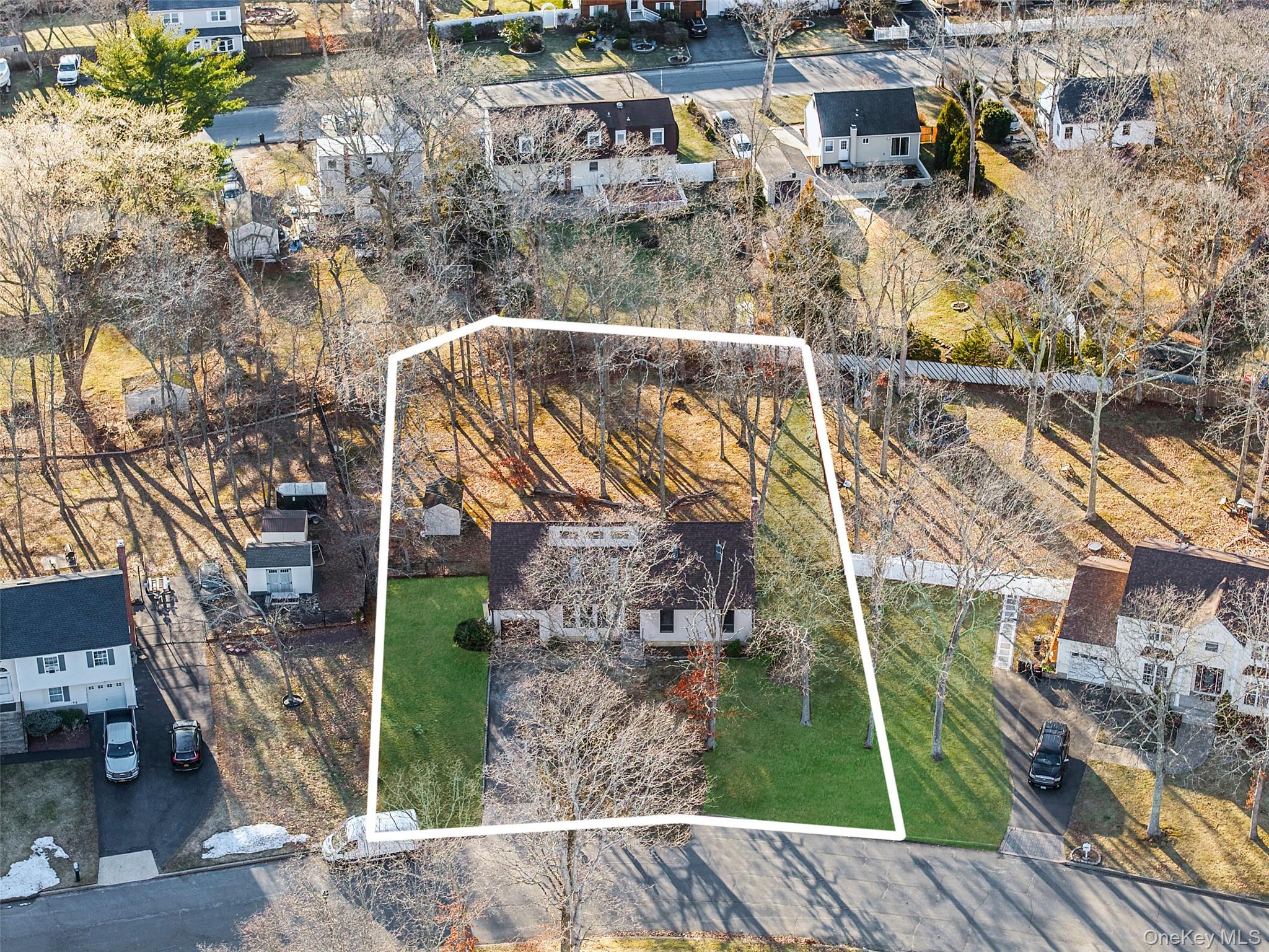 4 Rainbow Court, Middle Island, NY 11953