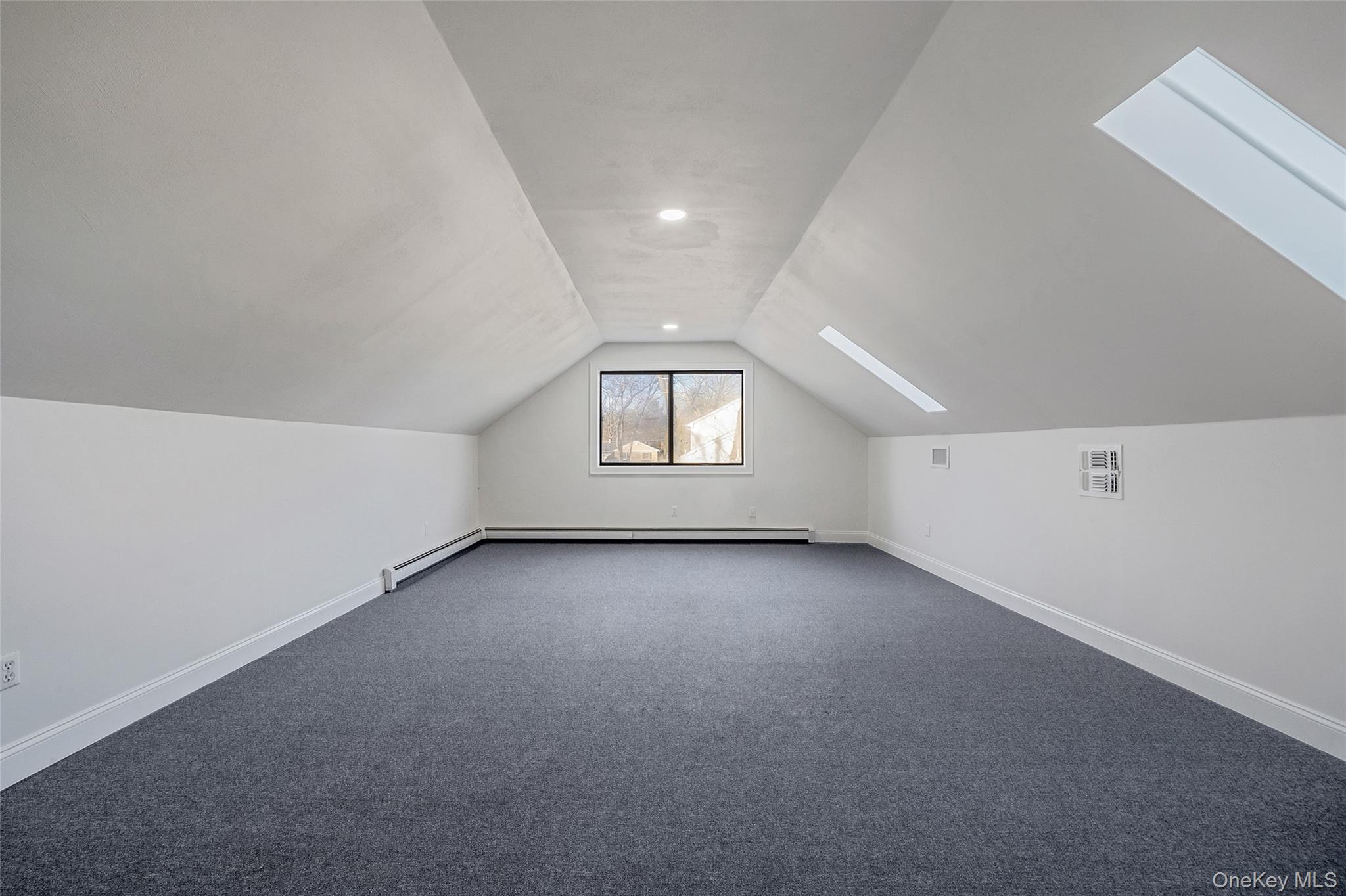 4 Rainbow Court, Middle Island, NY 11953