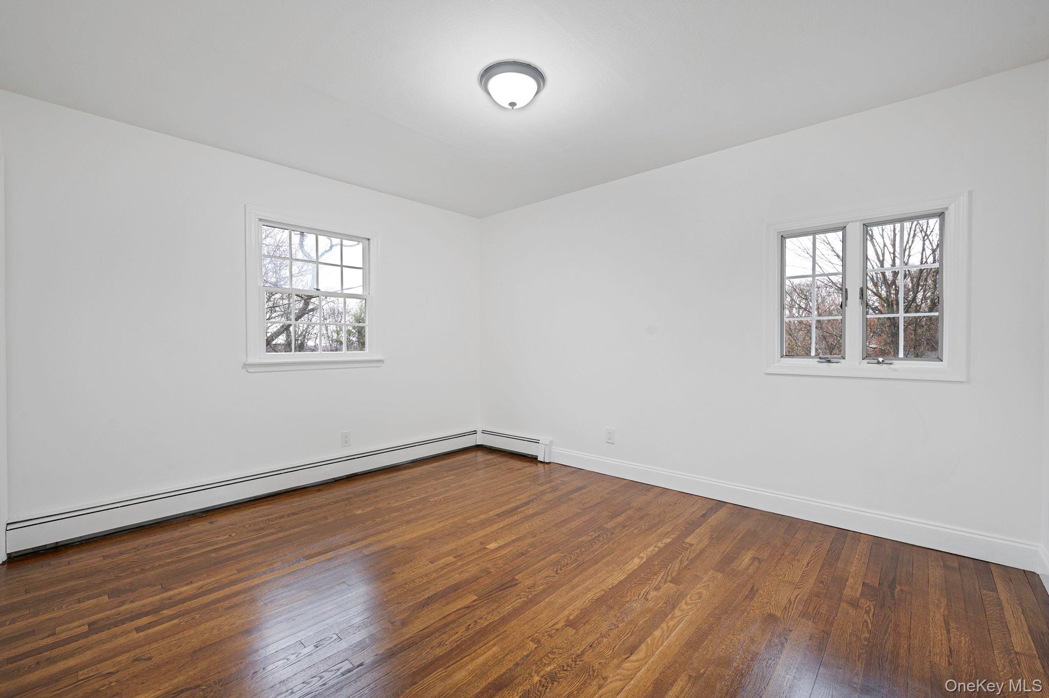 7 Spruce Court, Huntington, NY 11743