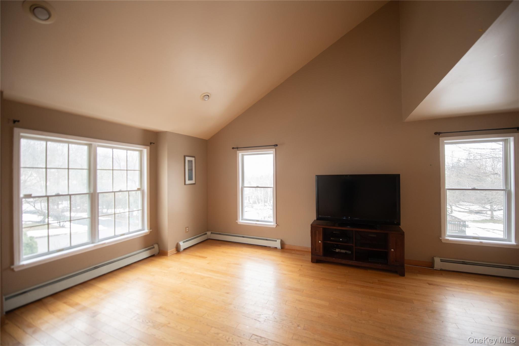 17 Oakley Boulevard, Garnerville, NY 10923