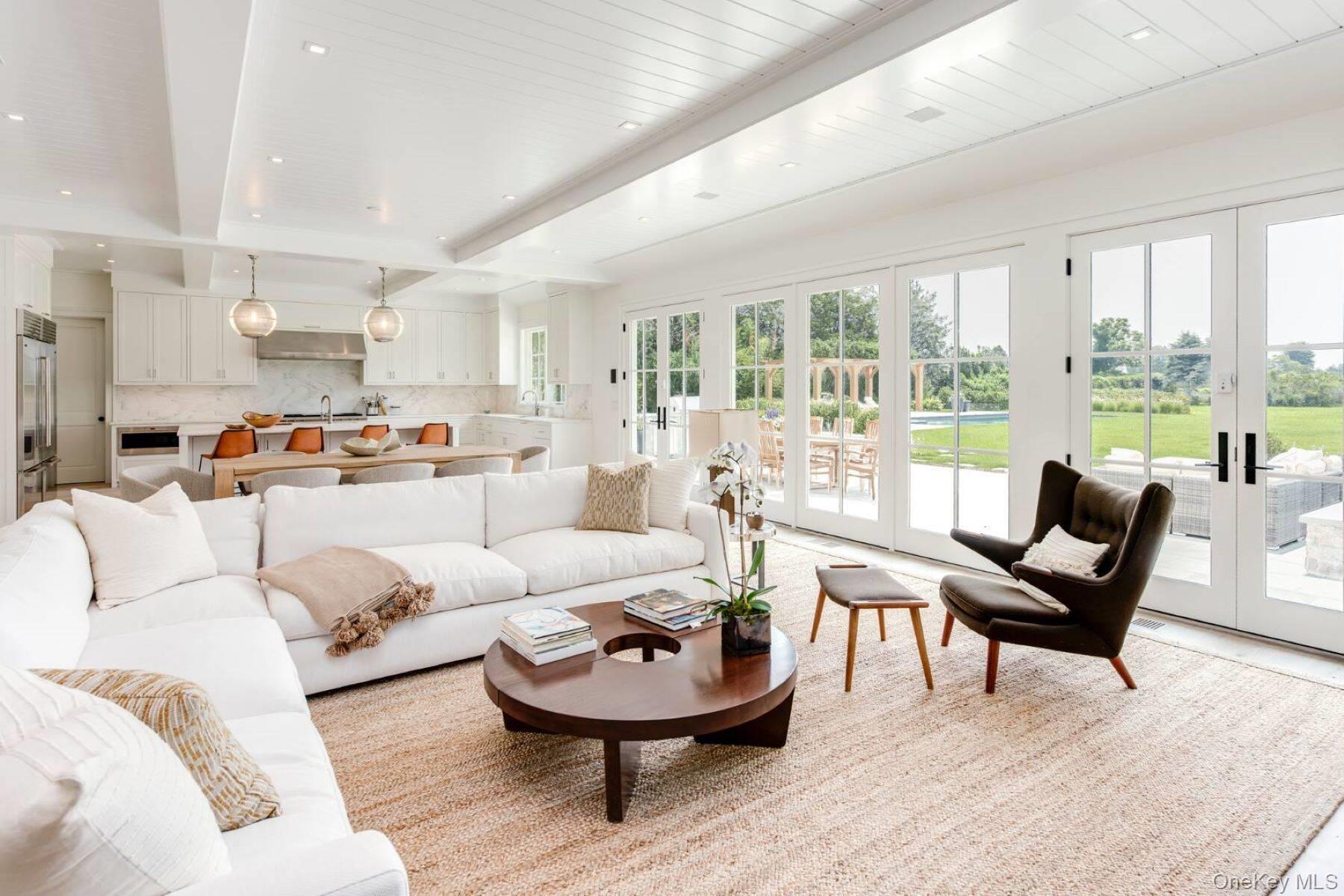 571 Pauls Lane, Bridgehampton, NY 11932