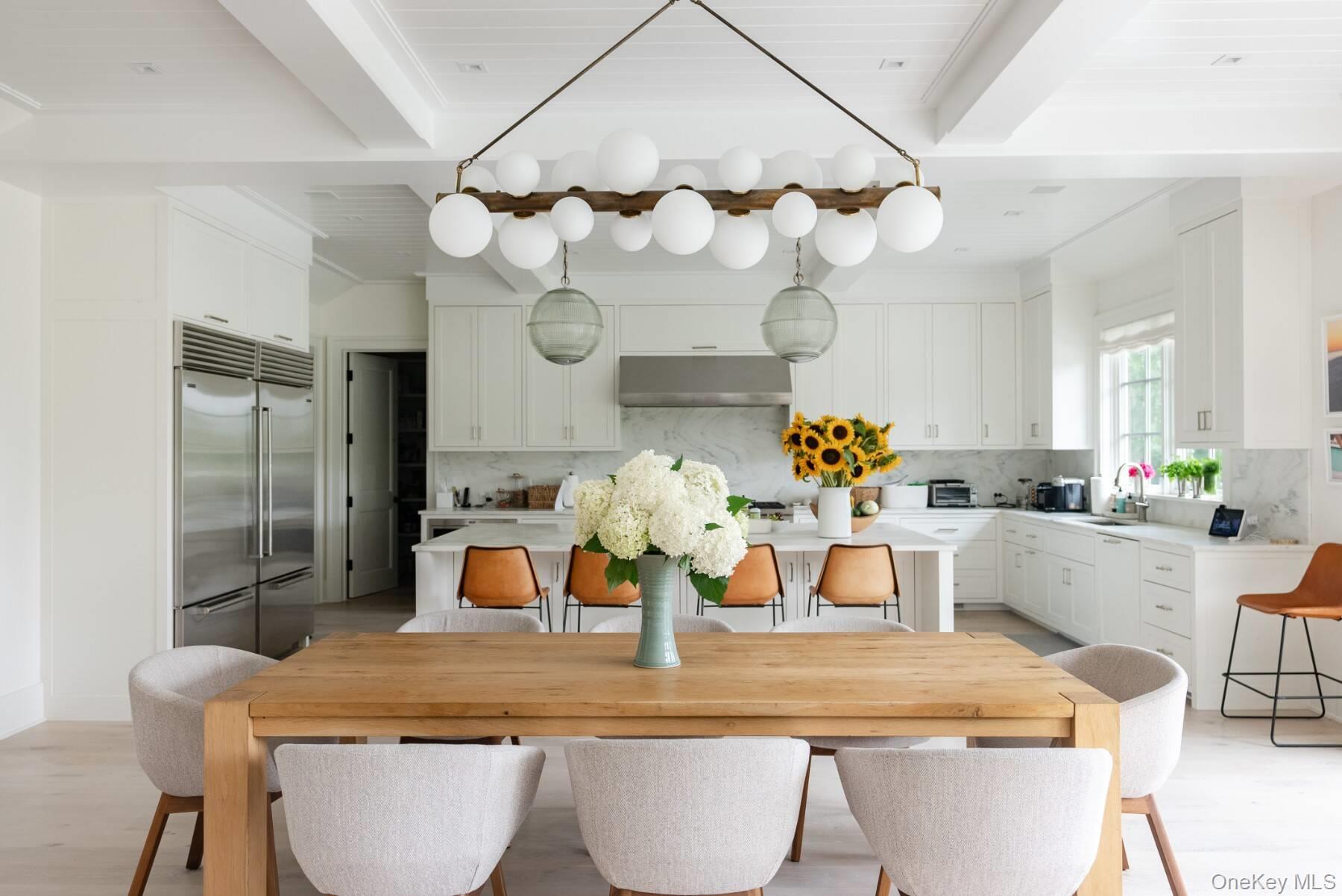 571 Pauls Lane, Bridgehampton, NY 11932