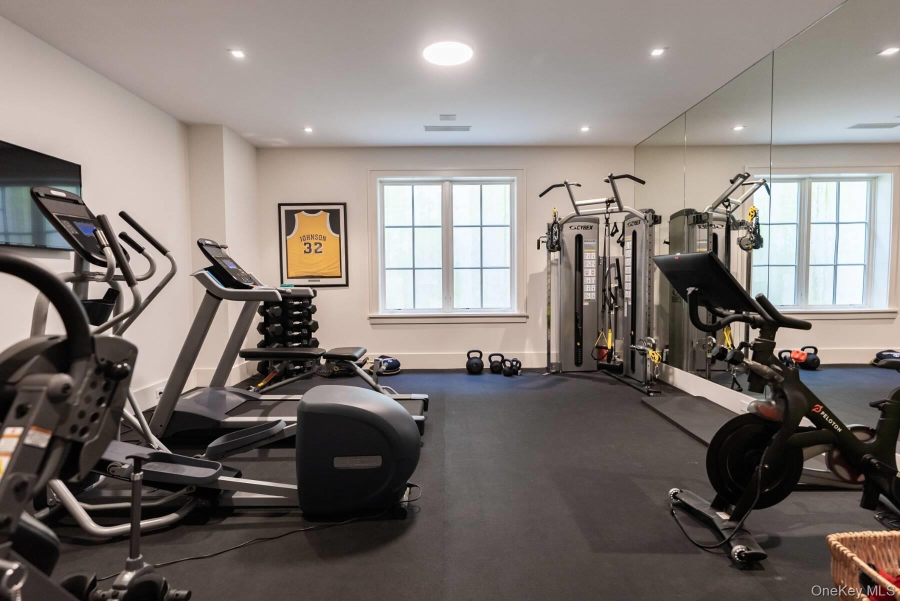 571 Pauls Lane, Bridgehampton, NY 11932