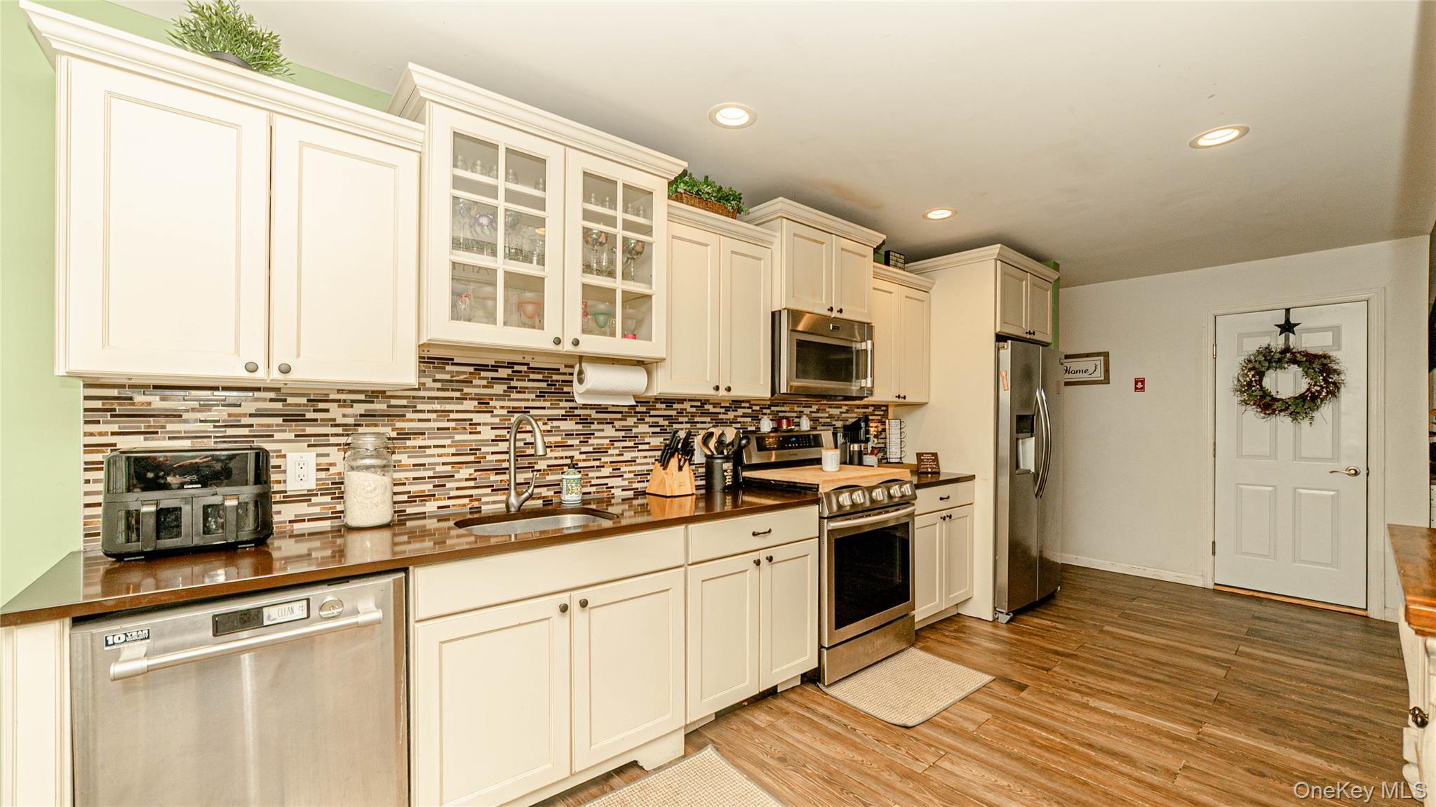 67 Sheldon Street, Central Islip, NY 11722