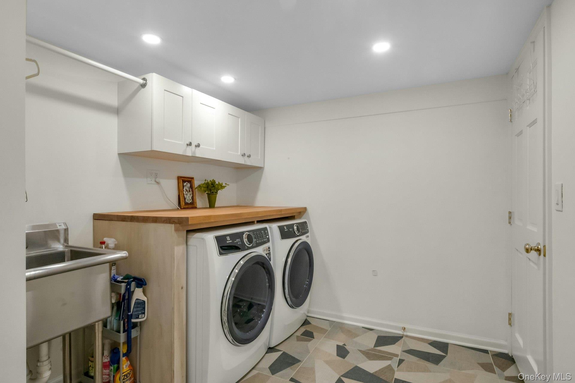 88 Marion Drive, New Rochelle, NY 10804