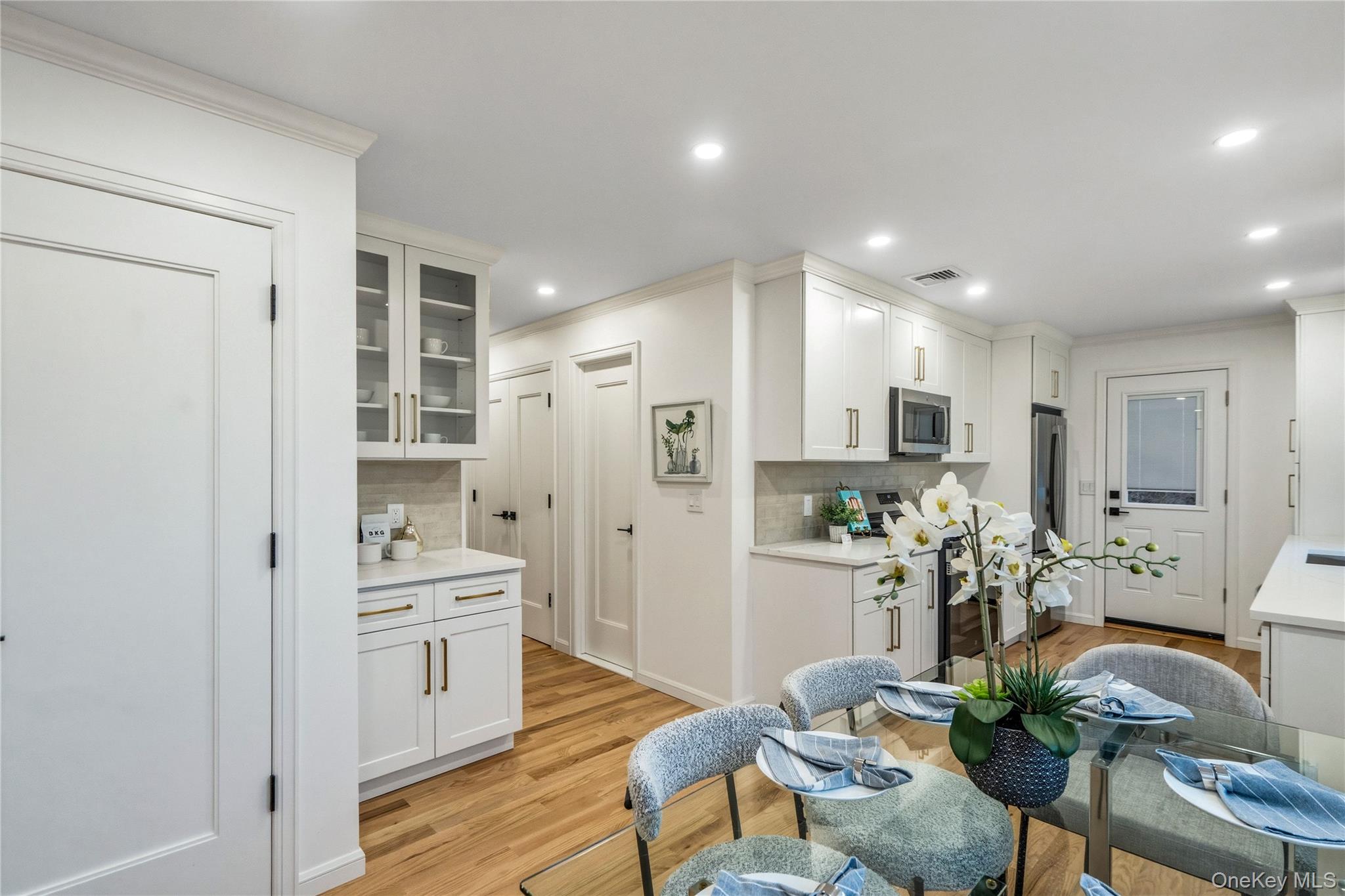 2 Mohegan Drive, Massapequa, NY 11758