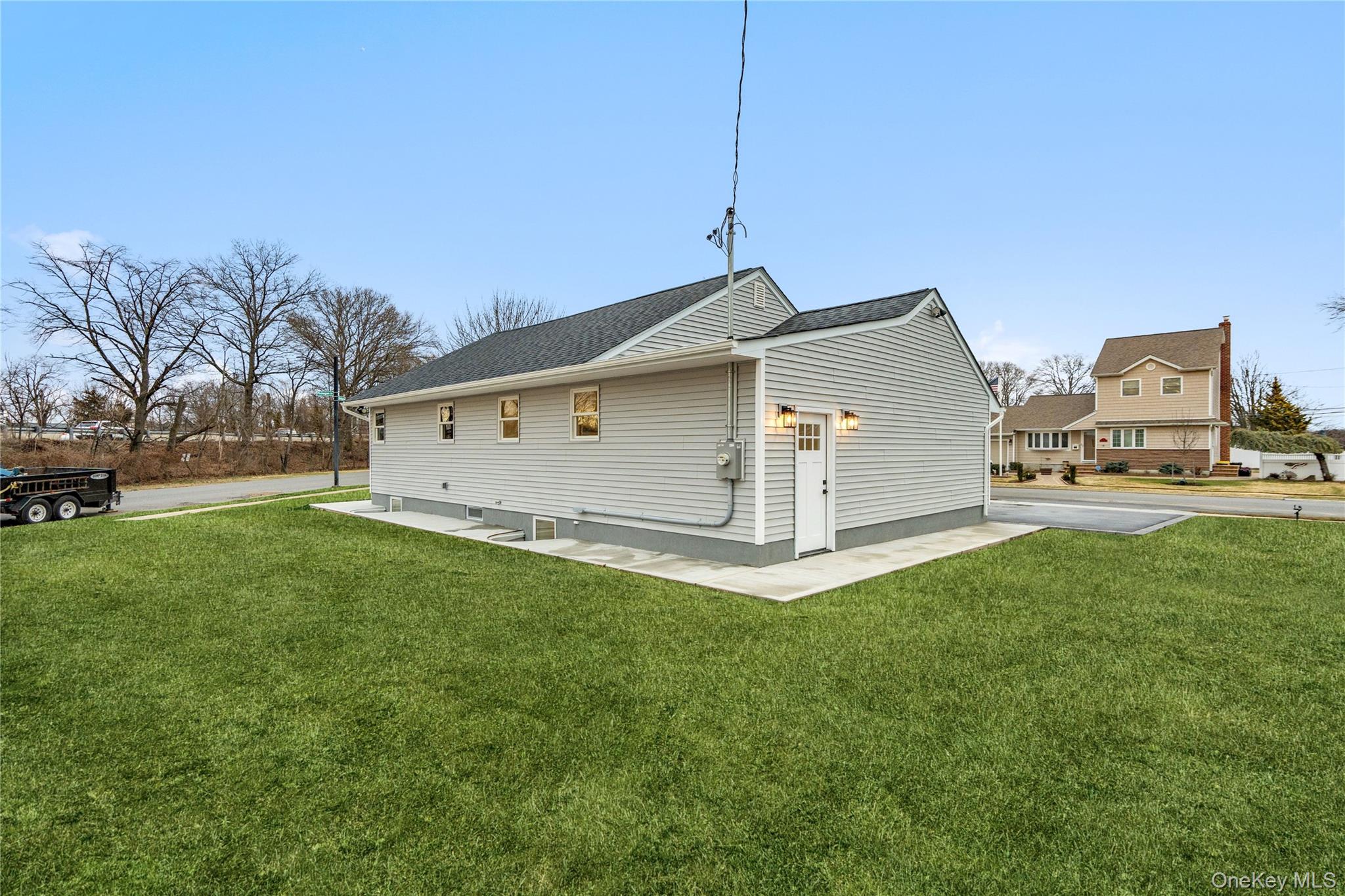 2 Mohegan Drive, Massapequa, NY 11758