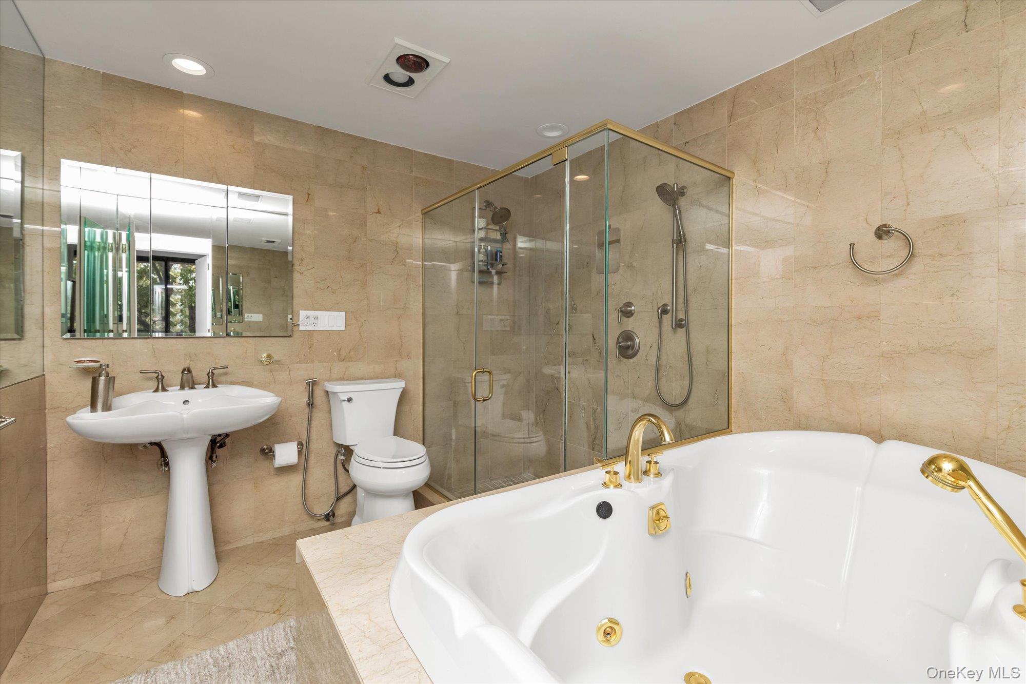 9-05 162 Street # 6D, Beechhurst, NY 11357