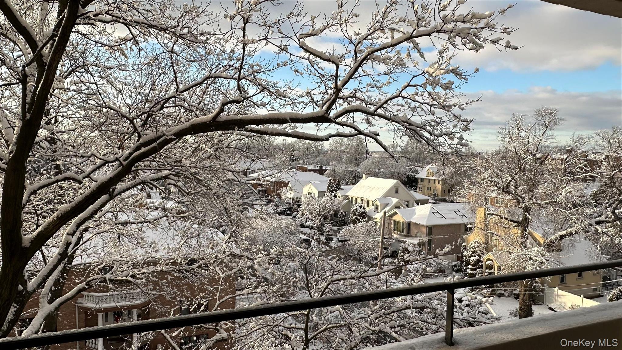 9-05 162 Street # 6D, Beechhurst, NY 11357